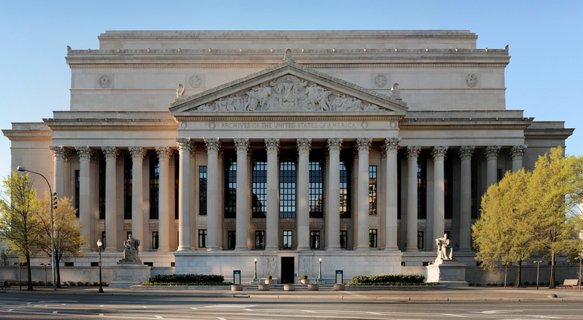 National Archives Bans Employee Use of ChatGPT