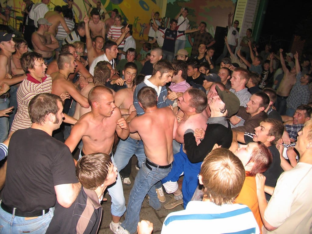A ska pit in Moscow. Some ska will be technically legal in Chechnya. Via Lite on Wikimedia Commons