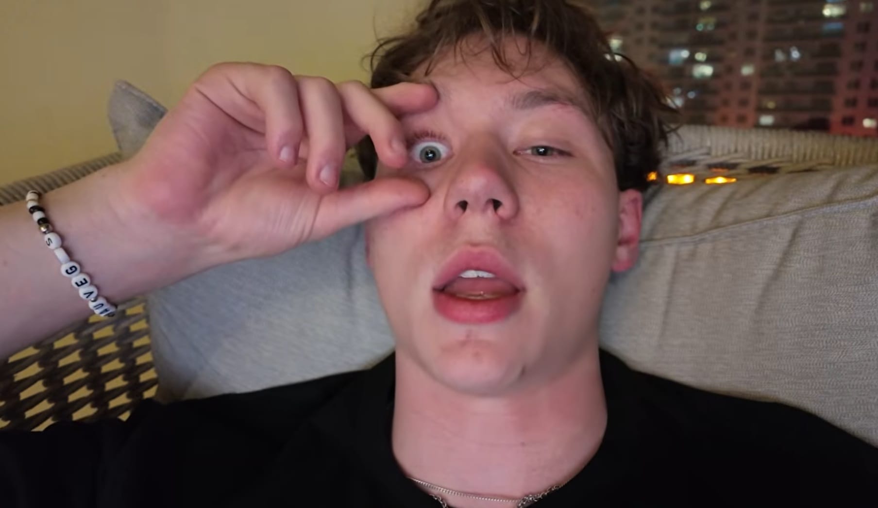 Viral 'Quittr' Porn Addiction App Exposed the Masturbation Habits of Hundreds of Thousands of Users