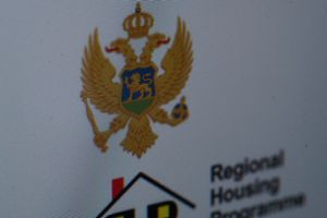 Hackers Are Selling Hacked Police Emails to Try to Grab Personal Data From TikTok, Facebook