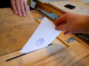 Scientists Are Increasingly Worried AI Will Sway Elections