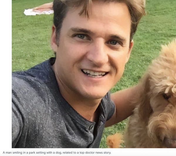 گرهارد کونیگ، متهم به اقدام به قتل، به همراه سگش. زیرنویس: «مردی خندان در محیط پارک به همراه یک سگ، مرتبط با خبر یک پزشک برجسته»