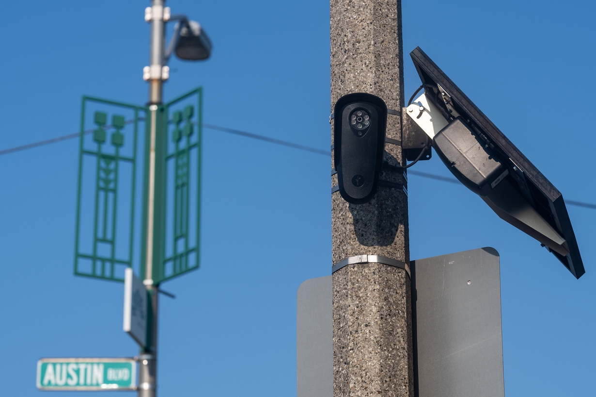Feds Used Local Cop's Password to Do Immigration Surveillance With Flock Cameras