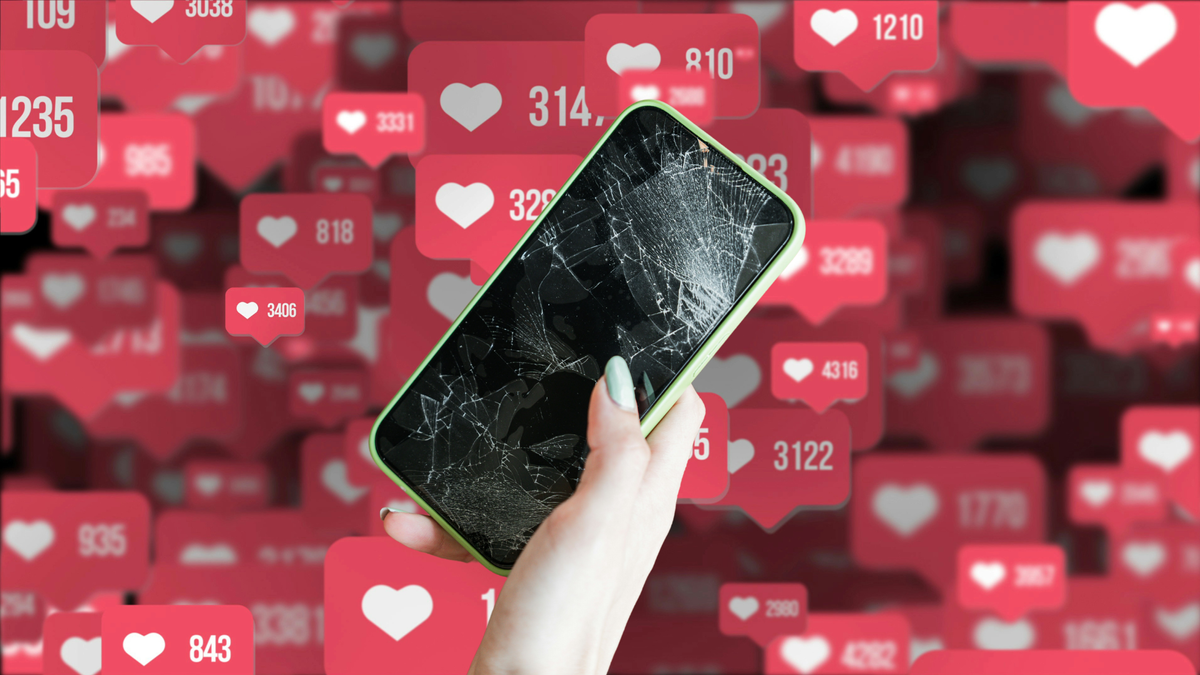 A 'Self-Doxing' Rave Helps Trans People Stay Safe Online